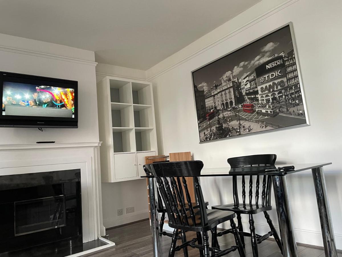 סאטון Bright And Spacious 2 Bedroom Apartment מראה חיצוני תמונה